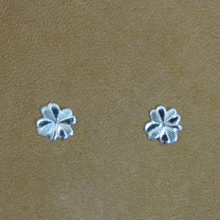 1/4" Sterling Silver Clover Earring