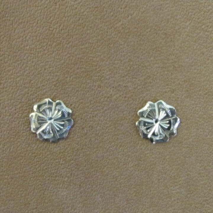1/4" 10k Gold Flower Earrings