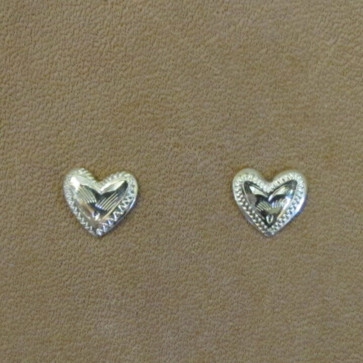 1/4" 10k Gold Heart Earring