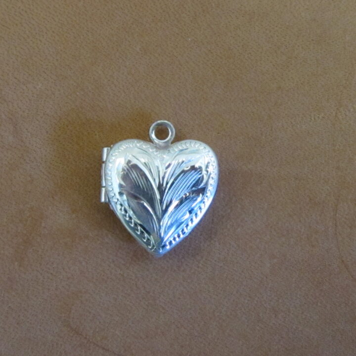 1/2" Heart Locket